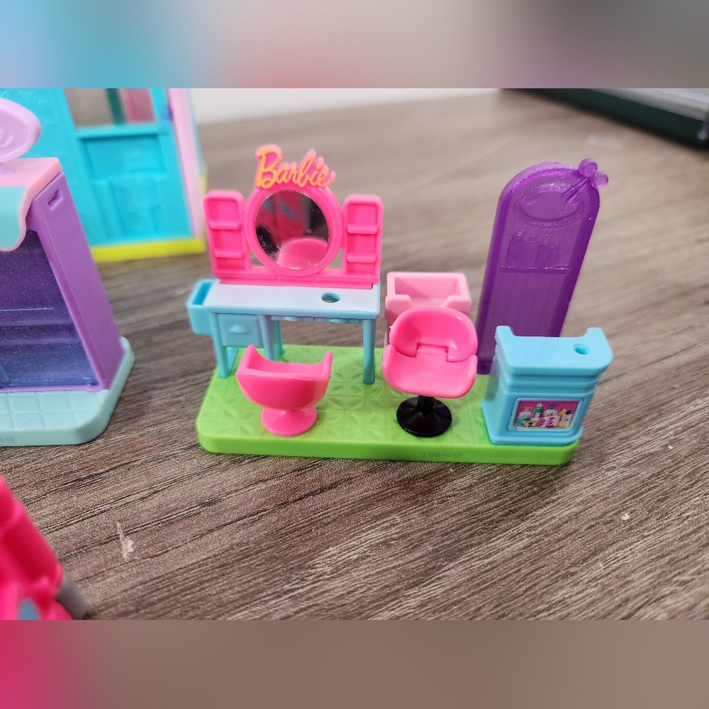 Barbieland Mini Doll Lot Dream House & Vehicles - Picture 4 of 16